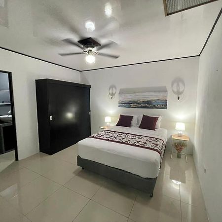 Apartamentos Cielo #1, Airport Juan Santamaria Алахуела Екстер'єр фото